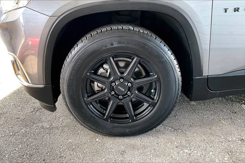 Used 2019 Chevrolet Traverse LT FWD image 11