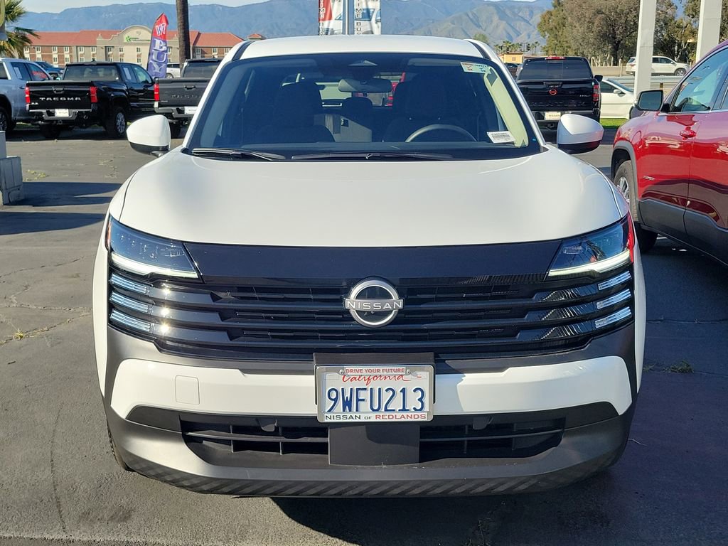 Used 2025 Nissan Kicks SV image 28