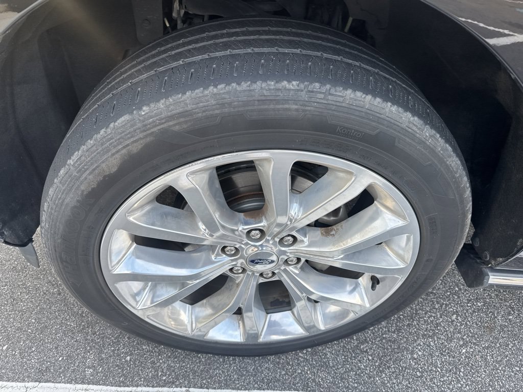 Used 2019 Ford Expedition Max Platinum AWD/4WD image 4