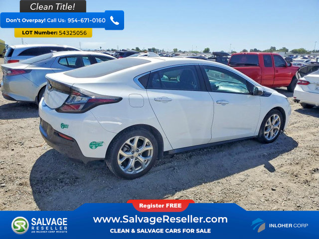 Used 2016 Chevrolet Volt Premier w/ Driver Confidence Package FWD image 4