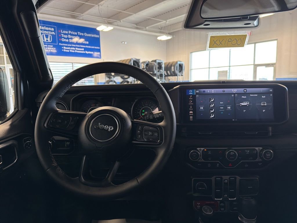 Used 2026 Jeep Wrangler Unlimited Rubicon AWD/4WD image 10