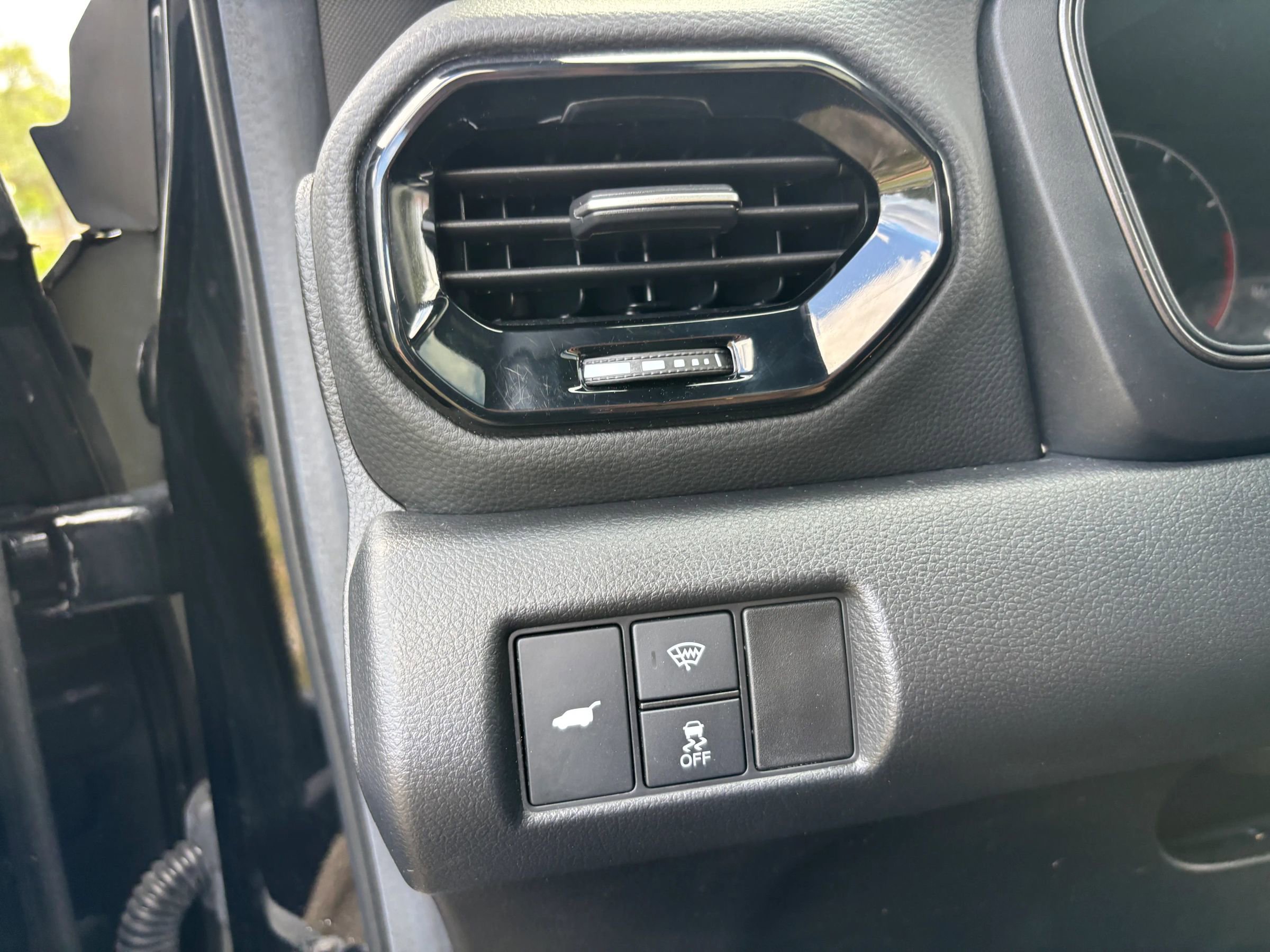 Used 2025 Honda Pilot TrailSport image 22