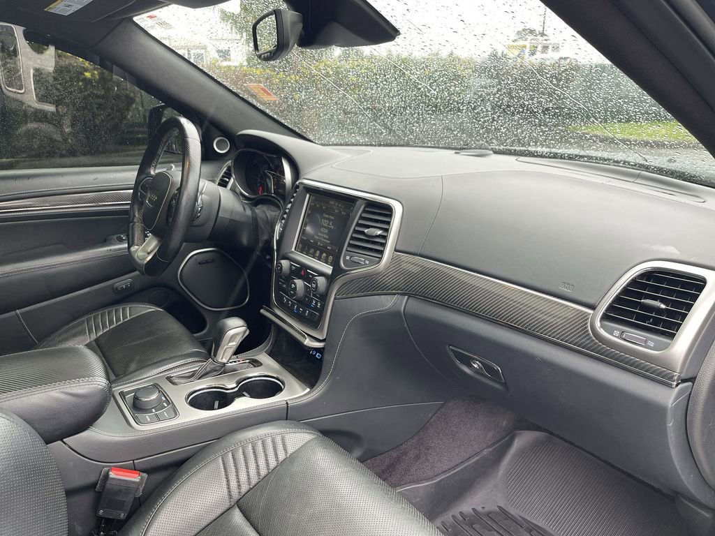 Used 2017 Jeep Grand Cherokee SRT image 30