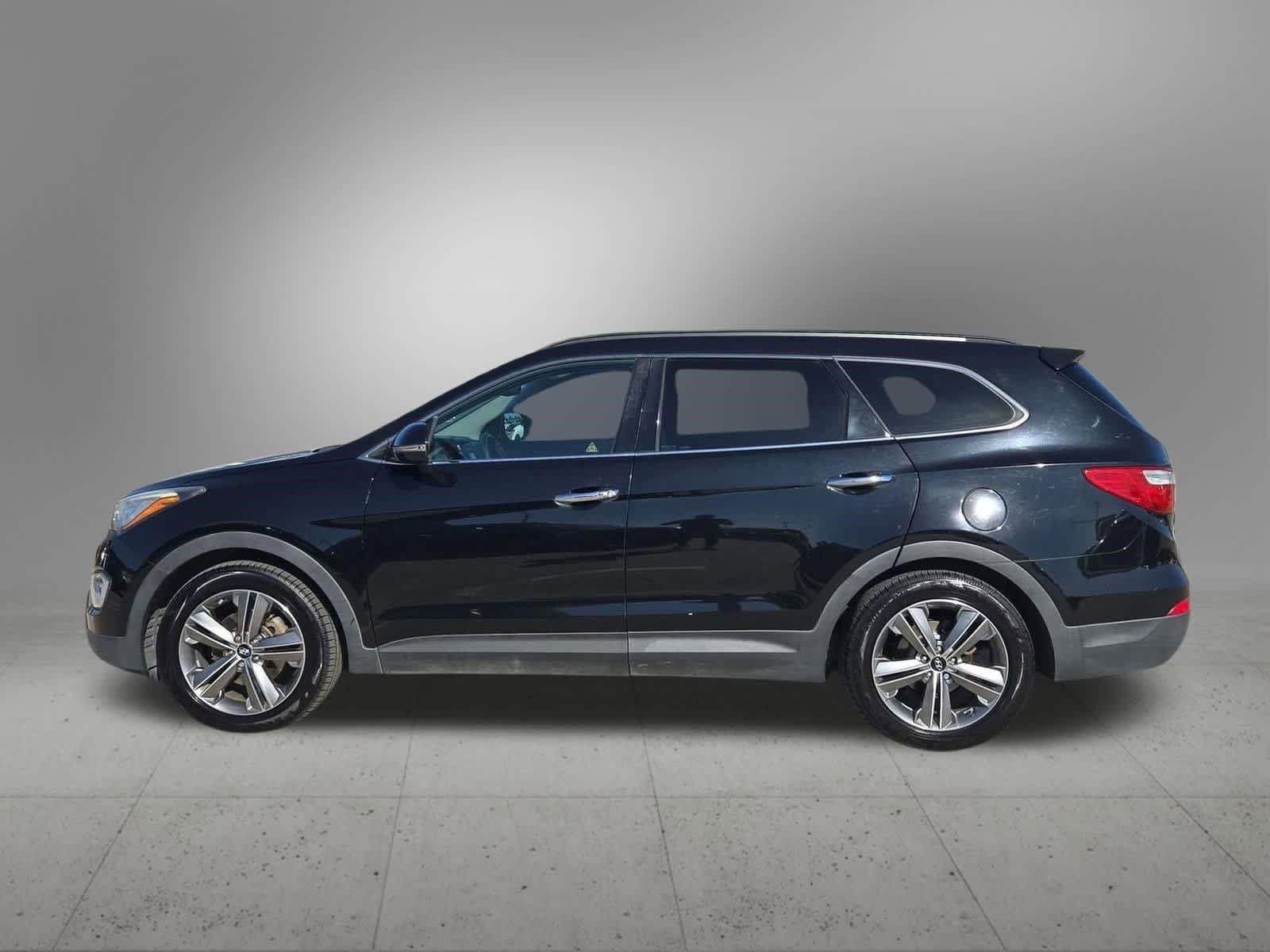 Used 2015 Hyundai Santa Fe GLS w/ Option Group 02 FWD image 3