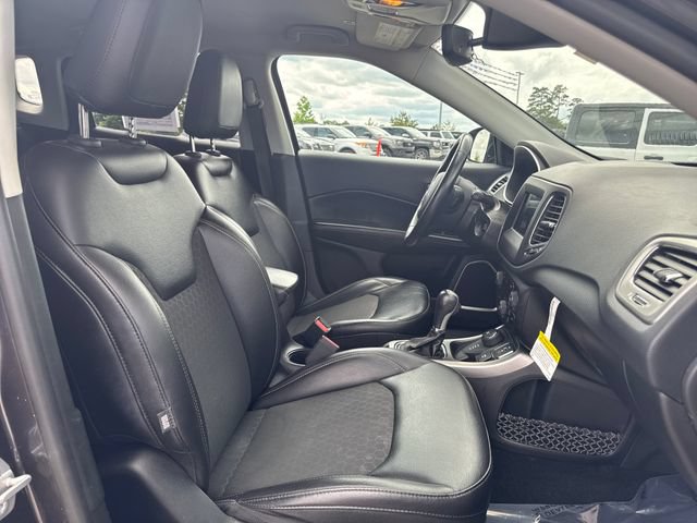 Used 2019 Jeep Compass Latitude w/ Popular Equipment Group AWD/4WD image 26