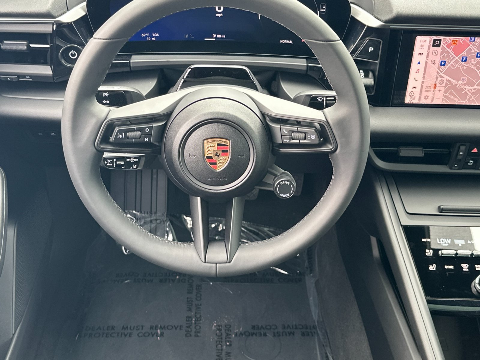 New 2026 Porsche Macan 4 Electric AWD/4WD image 21