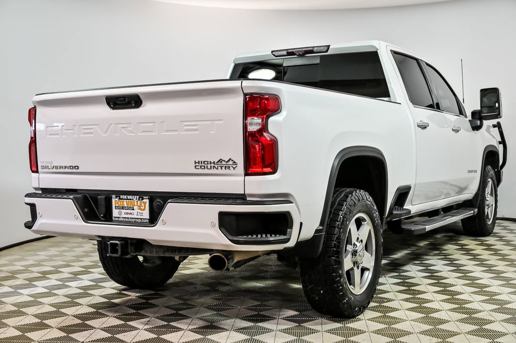 Used 2022 Chevrolet Silverado 2500 High Country w/ Technology Package AWD/4WD image 8