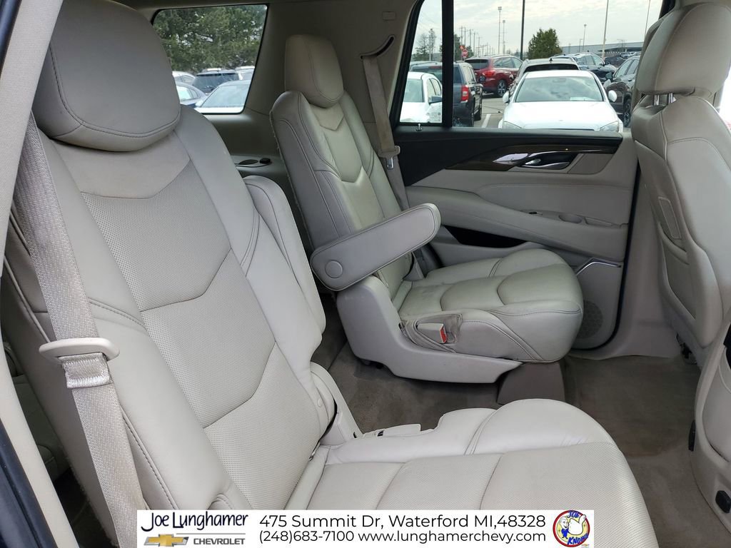 Used 2020 Cadillac Escalade Luxury image 29