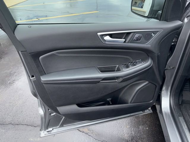 Certified 2024 Ford Edge Titanium AWD/4WD image 25