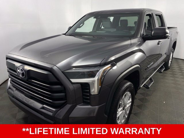 Used 2025 Toyota Tundra SR5 w/ SR5 Convenience Package AWD/4WD image 3
