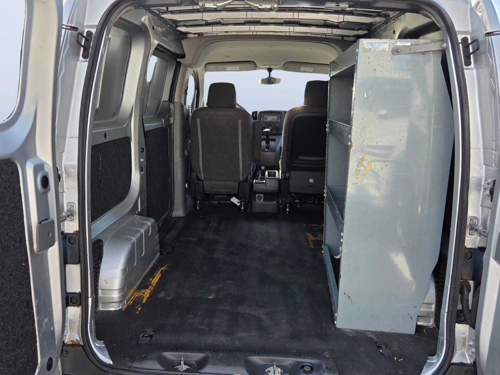Used 2015 Nissan NV200 SV w/ Technology Package FWD image 18