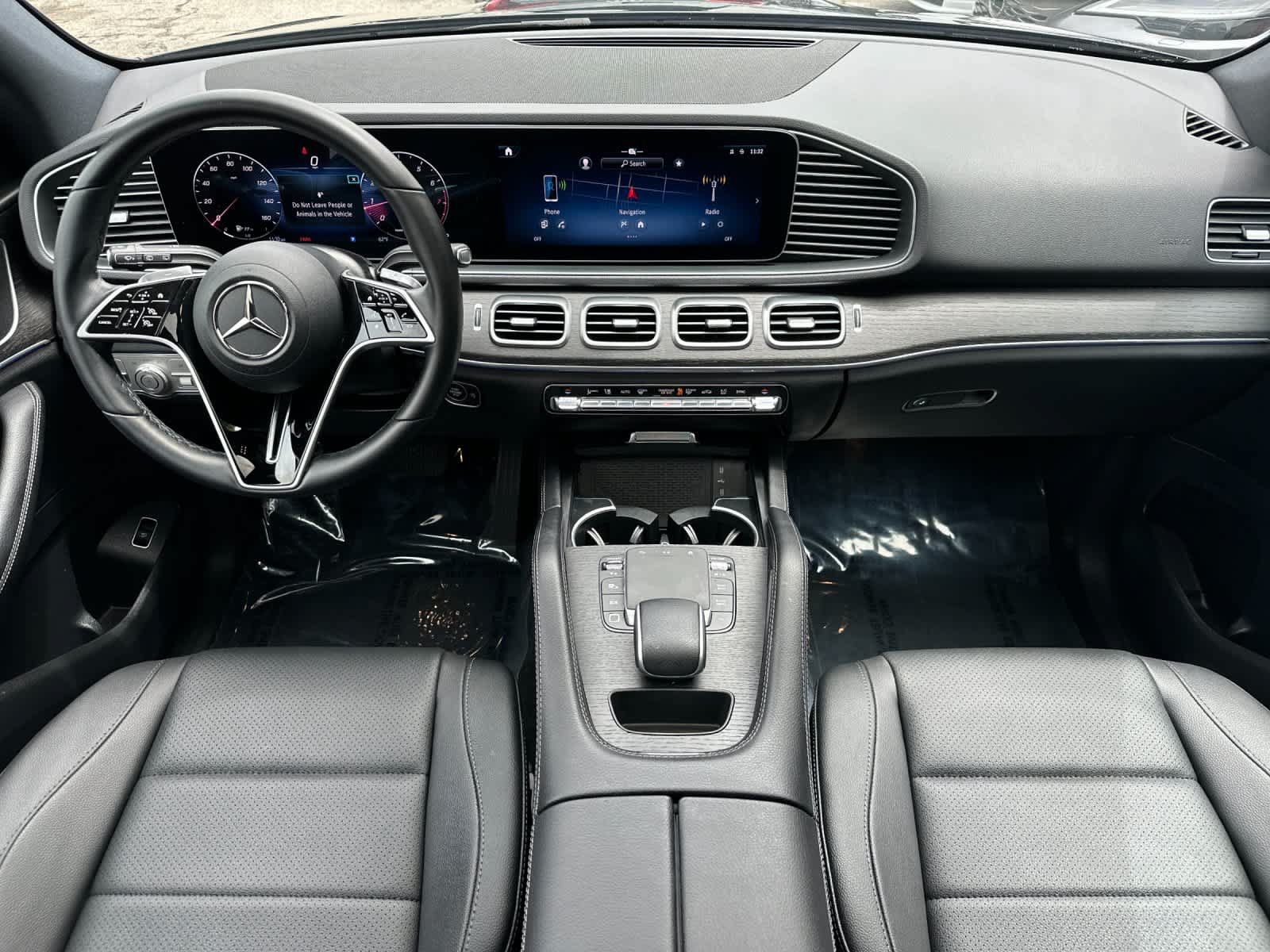 Used 2025 Mercedes-Benz GLE 350 4MATIC image 3