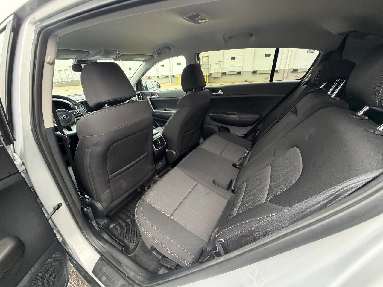 Used 2020 Kia Sportage LX FWD image 11