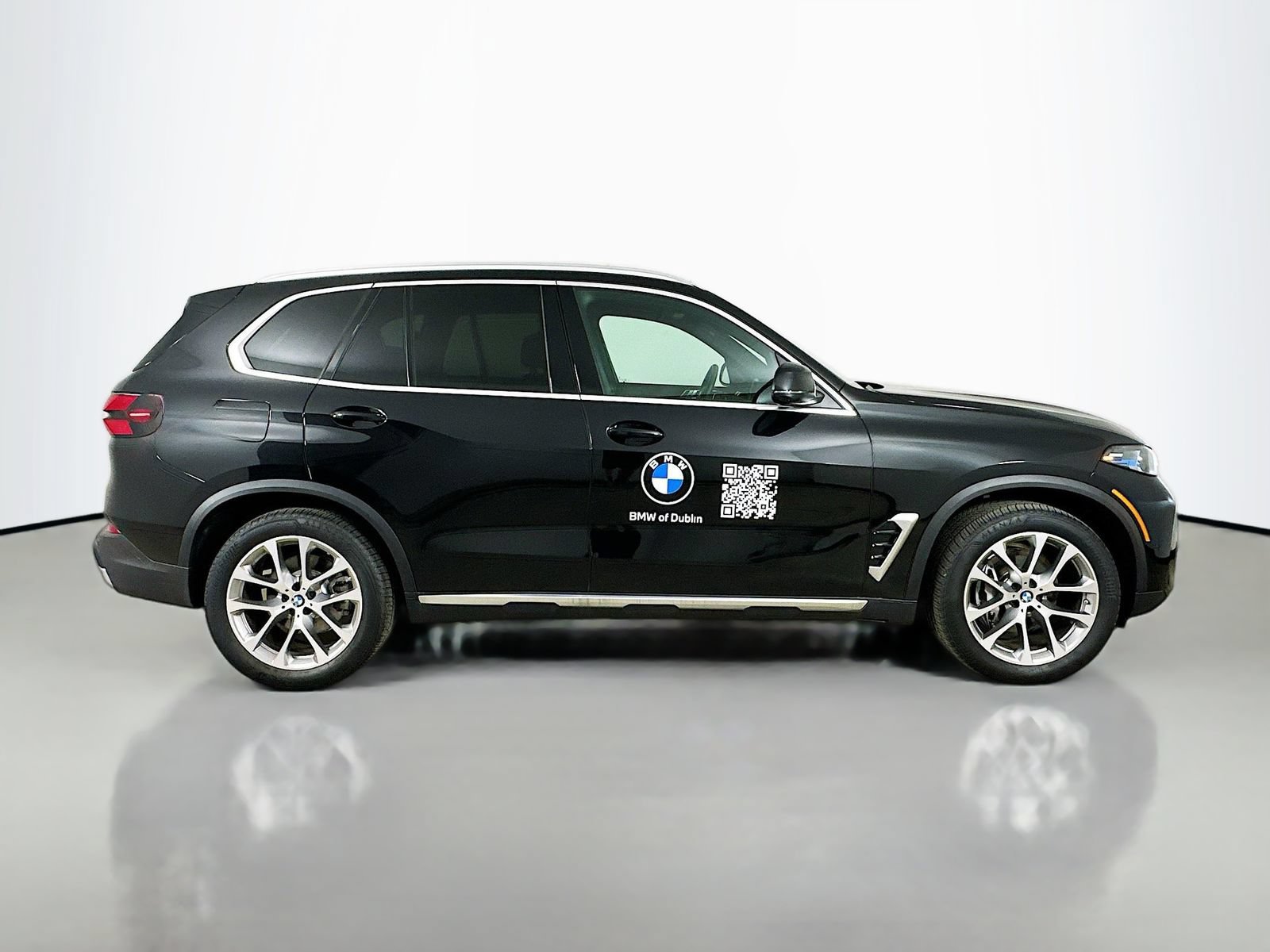 New 2026 BMW X5 xDrive40i w/ Climate Comfort Package AWD/4WD image 4