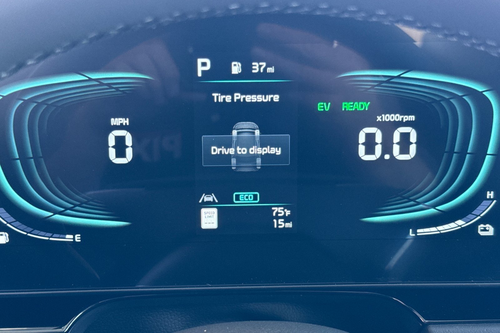 New 2026 Kia Niro EX FWD image 25