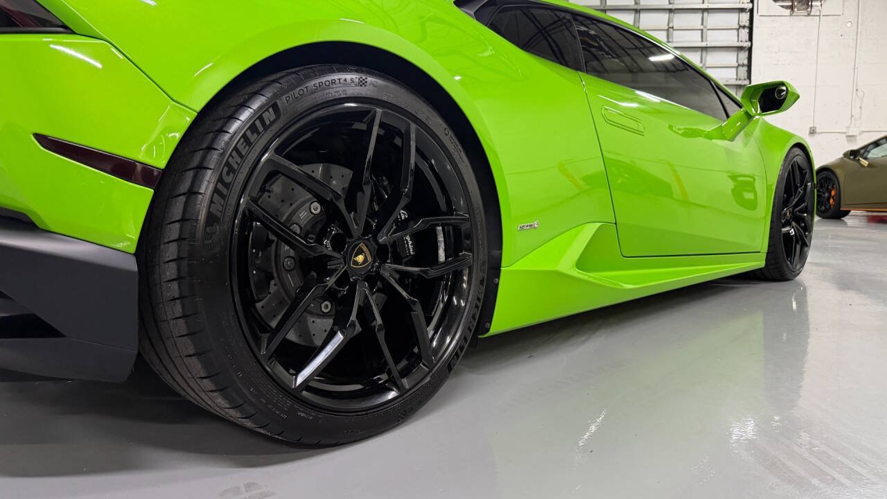 Used 2015 Lamborghini Huracan LP 610-4 AWD/4WD image 9