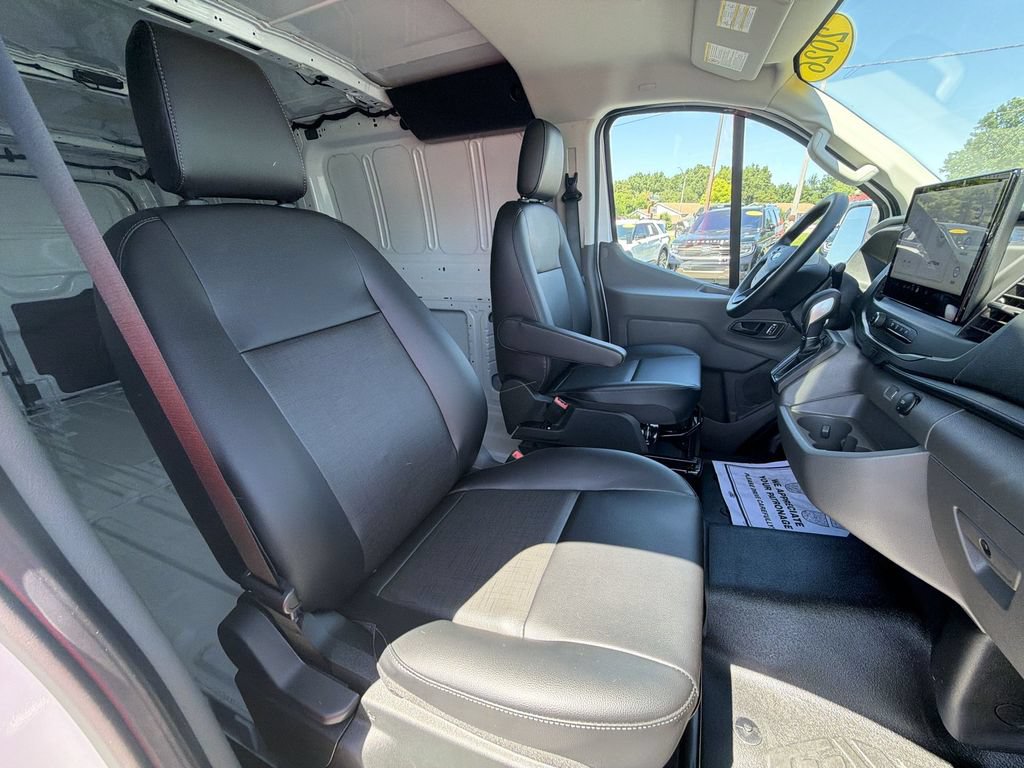 New 2026 Ford Transit 150 Low Roof RWD image 28