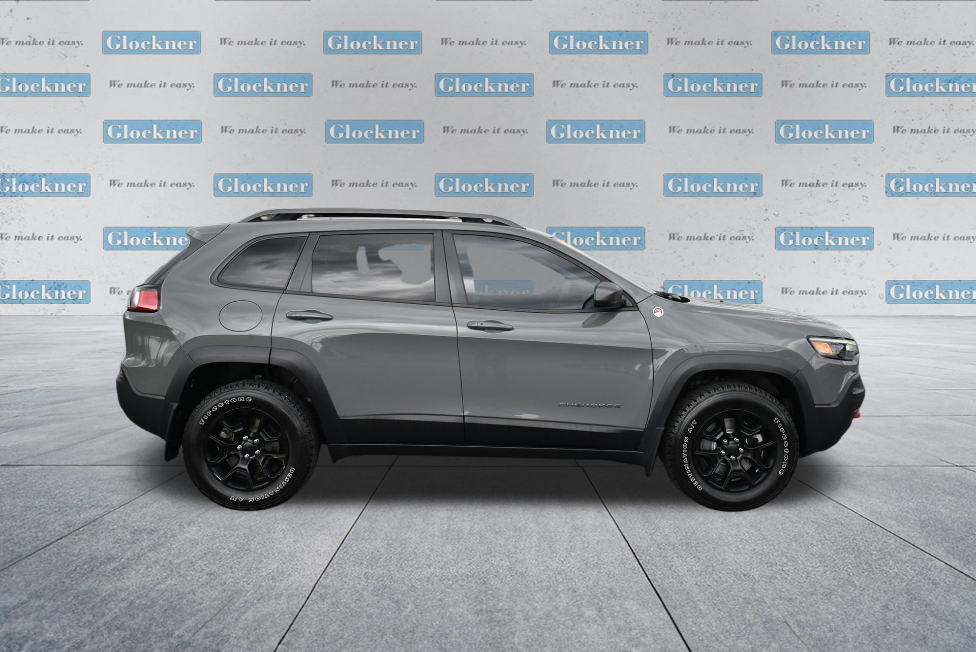 Used 2019 Jeep Cherokee Trailhawk w/ Comfort/Convenience Group AWD/4WD image 4