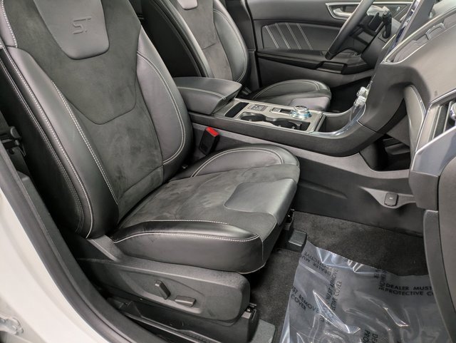 Used 2022 Ford Edge ST w/ Equipment Group 401A image 28