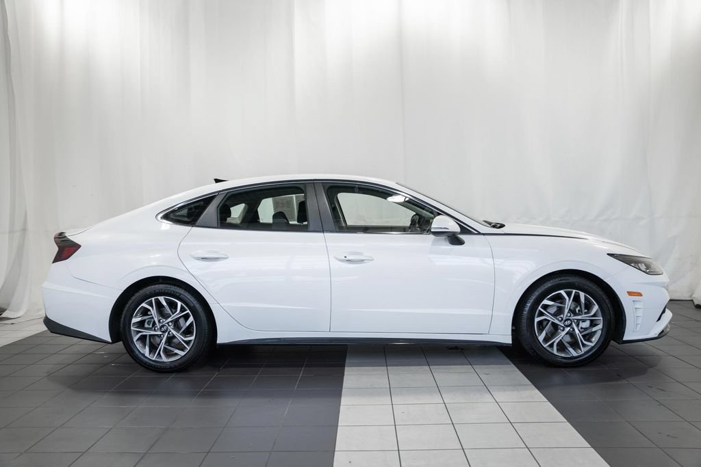 Used 2022 Hyundai Sonata SEL FWD image 3