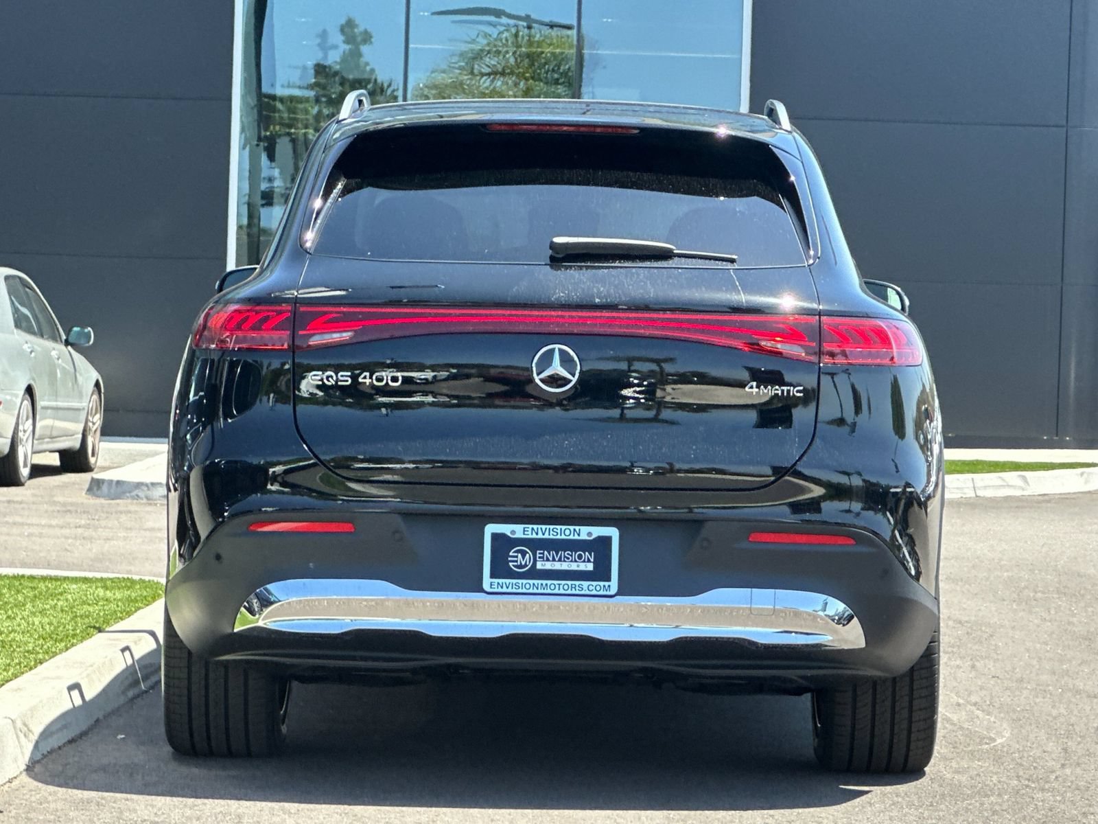New 2026 Mercedes-Benz EQS 400 4MATIC SUV image 4