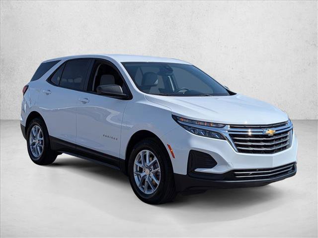 Used 2024 Chevrolet Equinox LS w/ LS Convenience Package FWD image 3