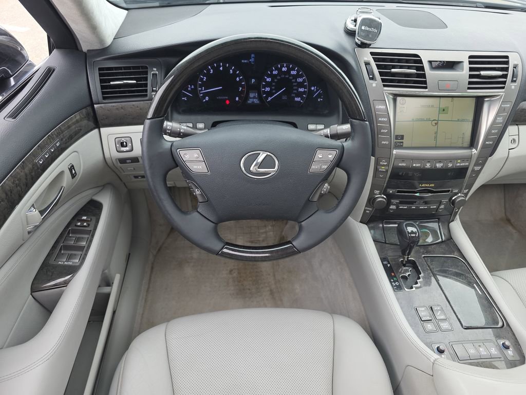 Used 2009 Lexus LS 460 L image 2