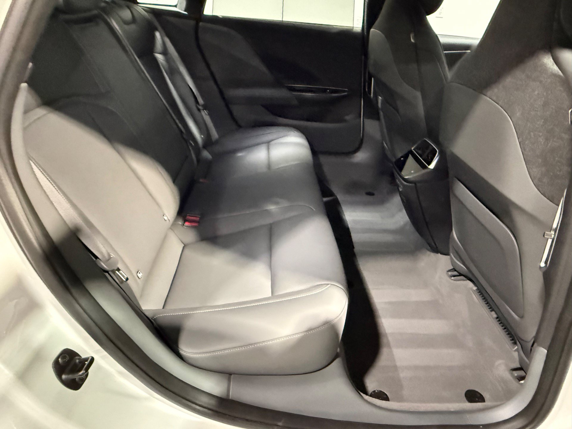 Used 2024 Lucid Air Touring AWD/4WD image 56