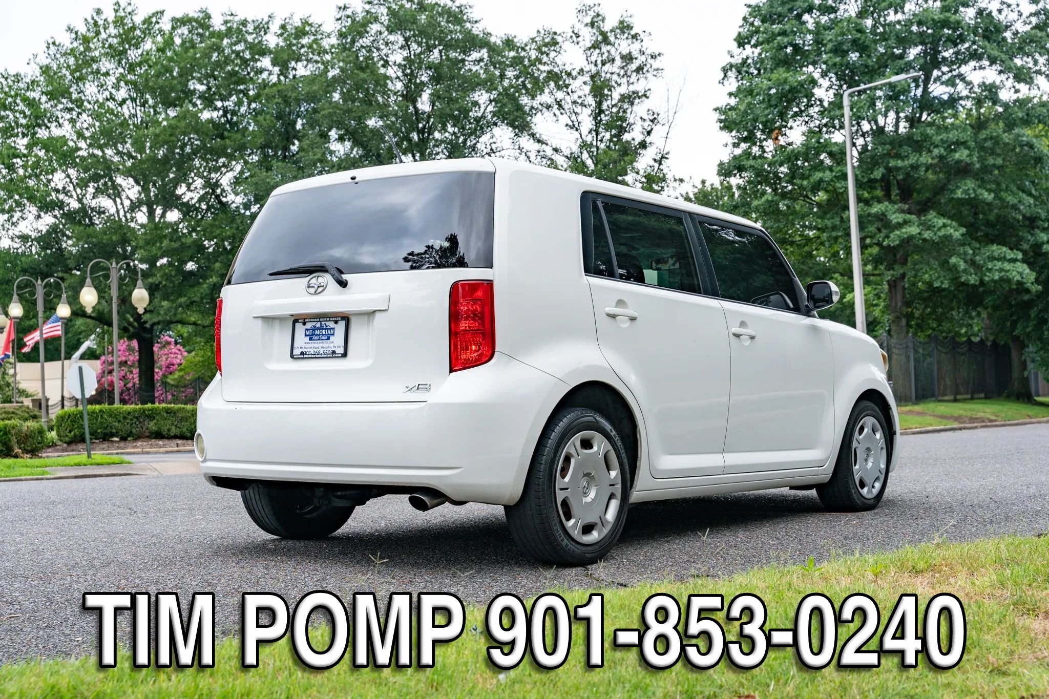Used 2010 Scion xB FWD image 5