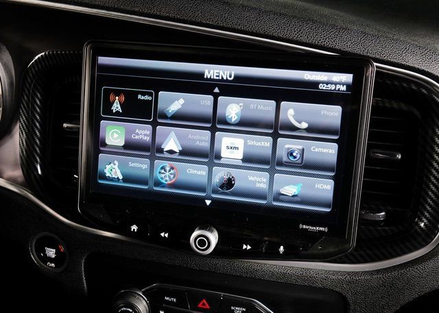 Used 2019 Dodge Charger SXT image 16