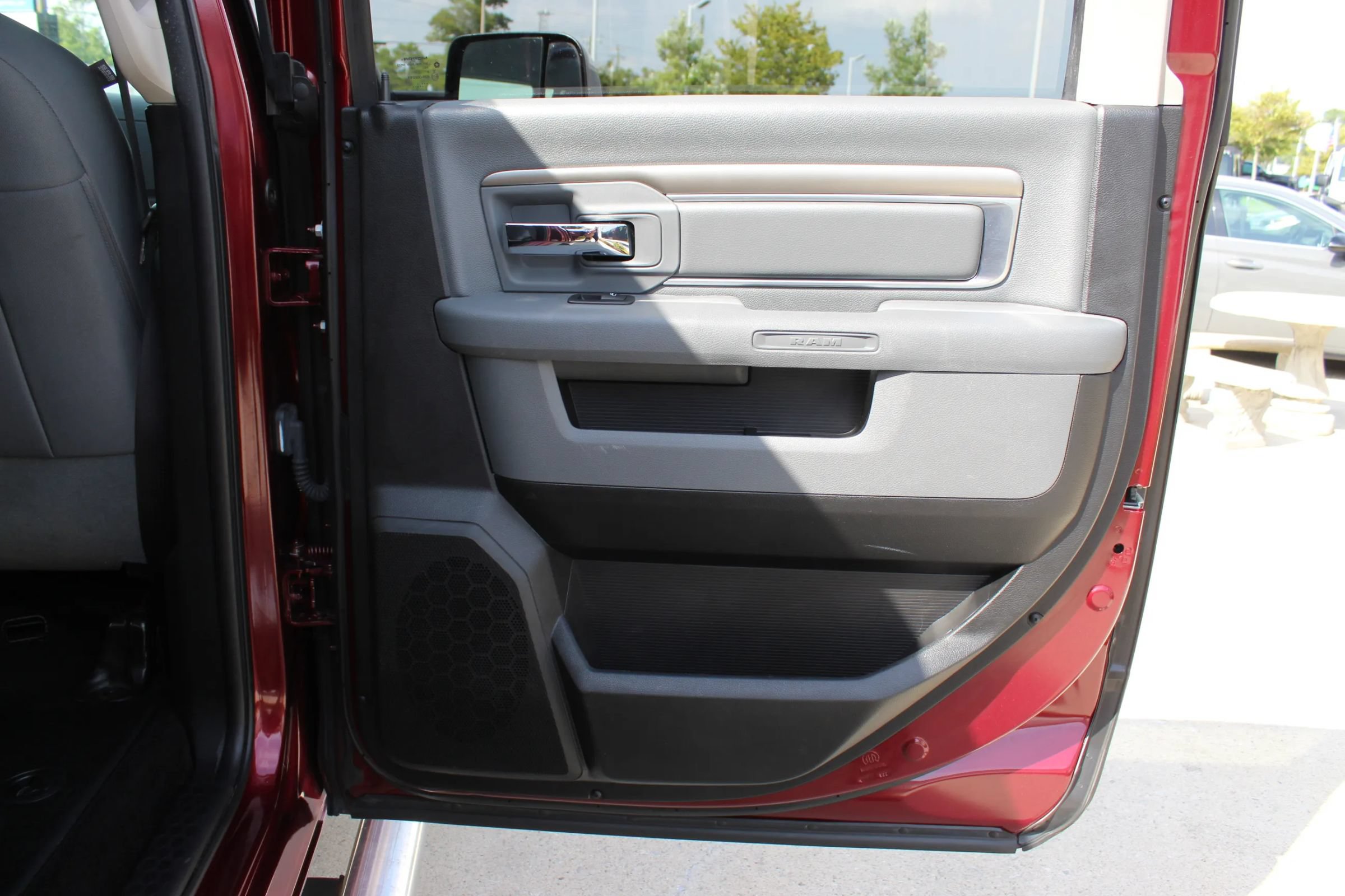 Used 2017 RAM 1500 Big Horn AWD/4WD image 23