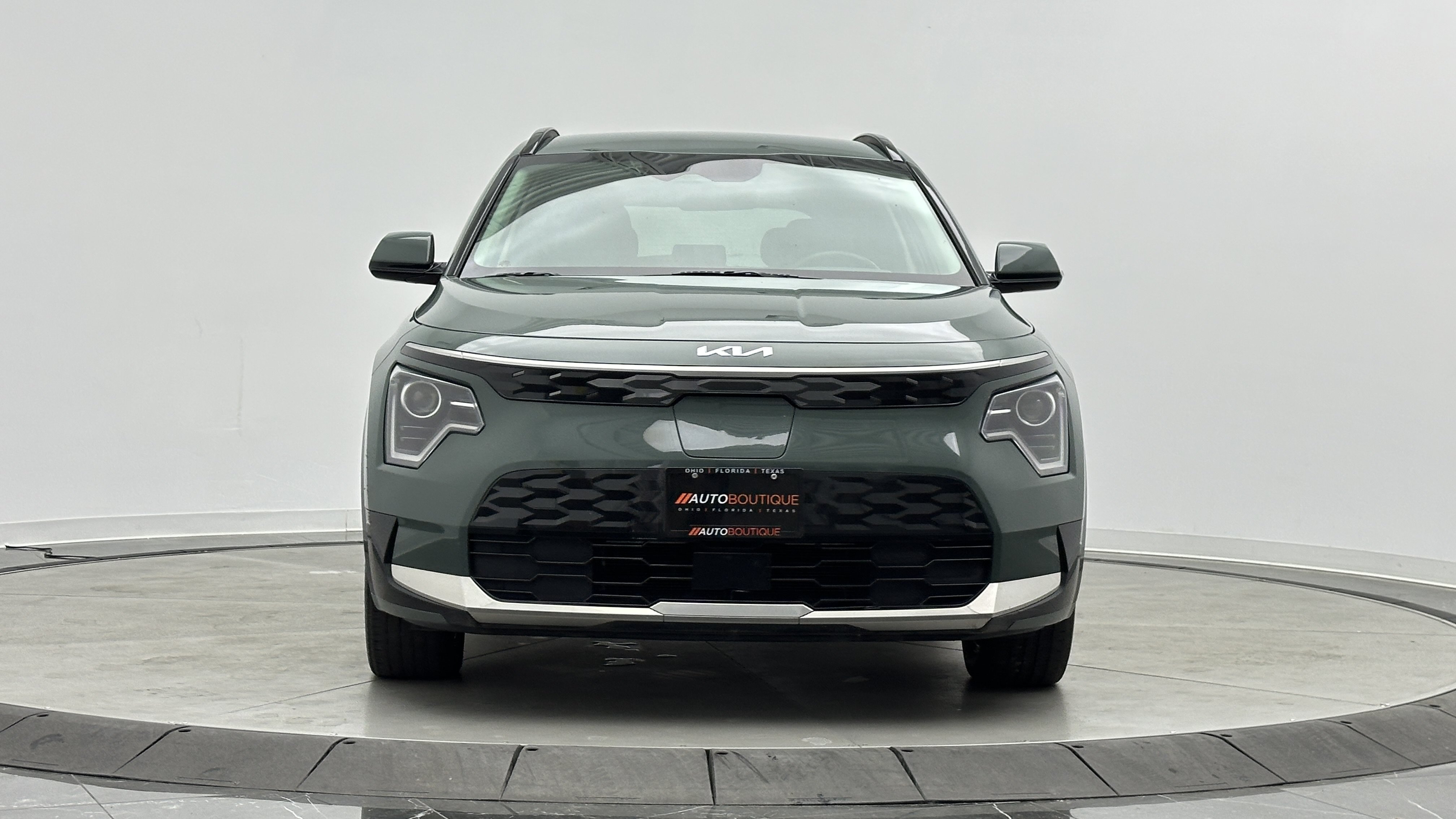 Used 2024 Kia Niro Wind FWD image 2