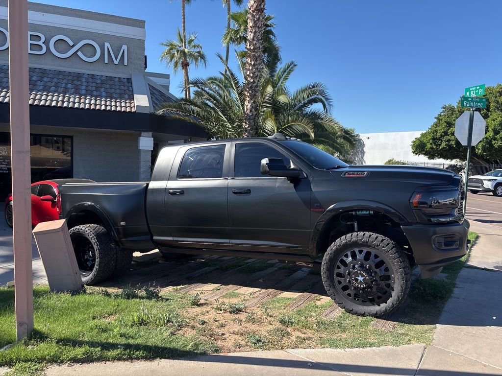 Used 2022 RAM 3500 Limited image 4