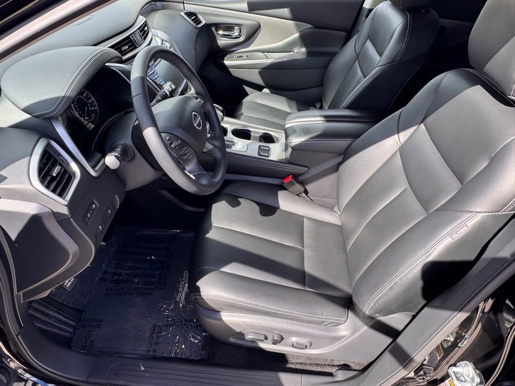 Certified 2024 Nissan Murano SV w/ SV Midnight Edition Package image 11