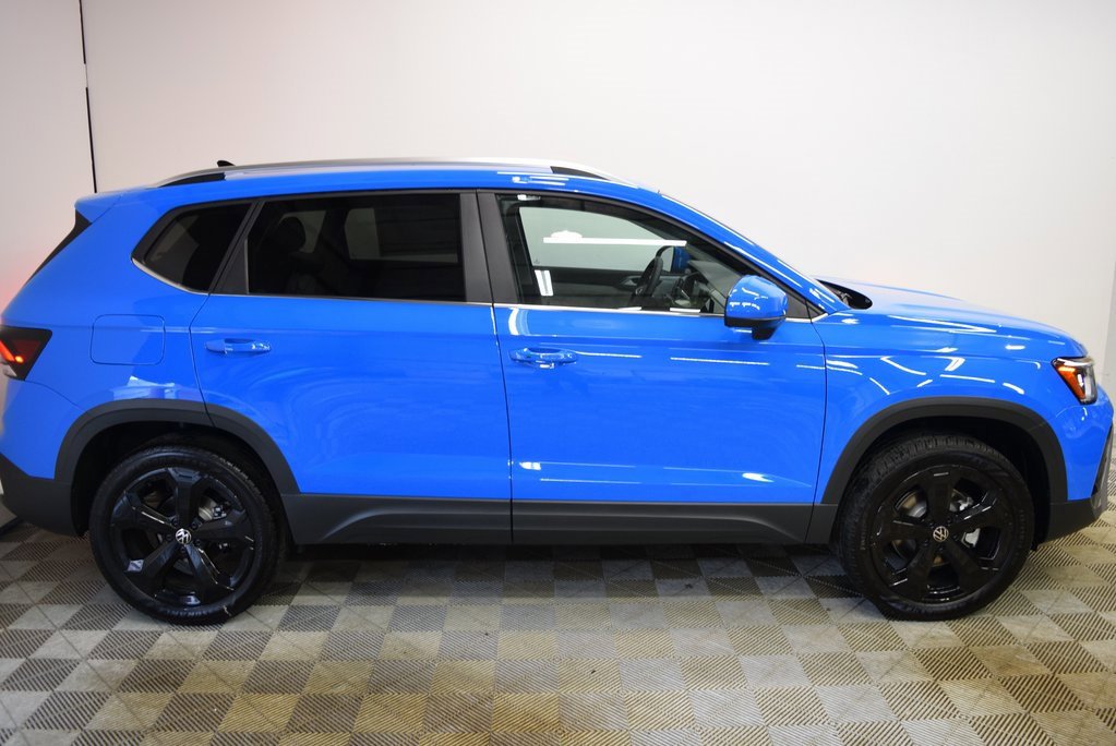 New 2025 Volkswagen Taos SEL image 2
