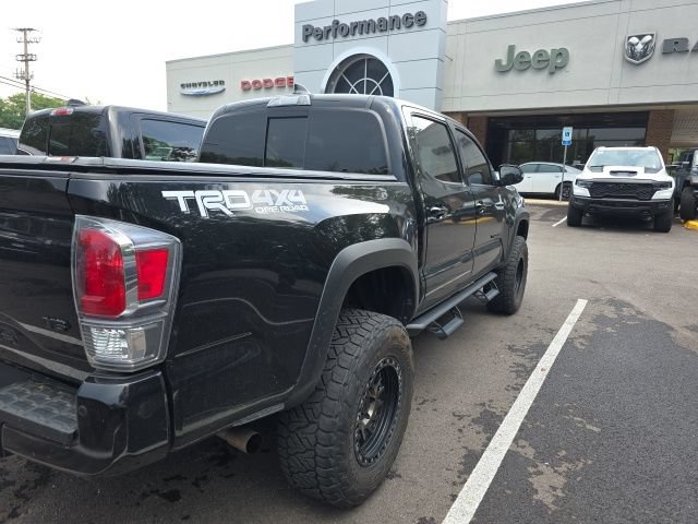 Used 2022 Toyota Tacoma TRD Off-Road w/ TRD Premium Off Road Package AWD/4WD image 22