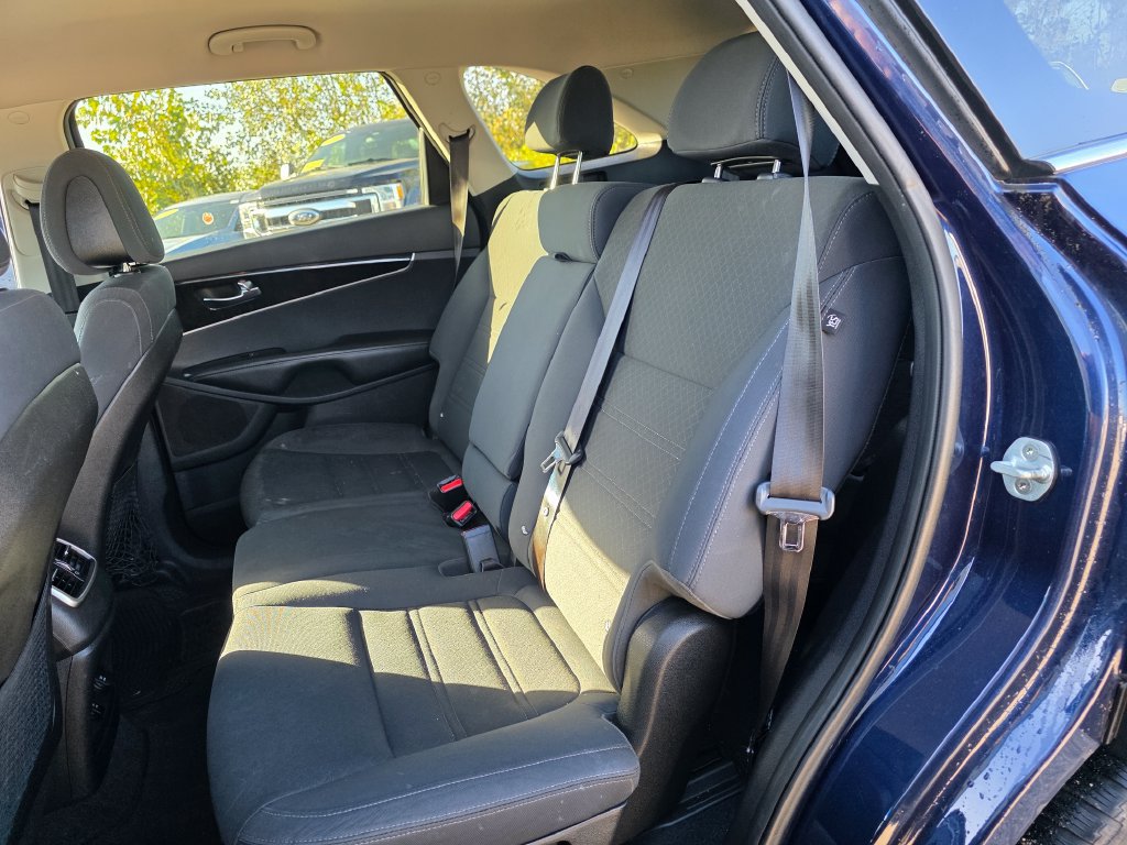 Used 2016 Kia Sorento LX AWD/4WD image 20