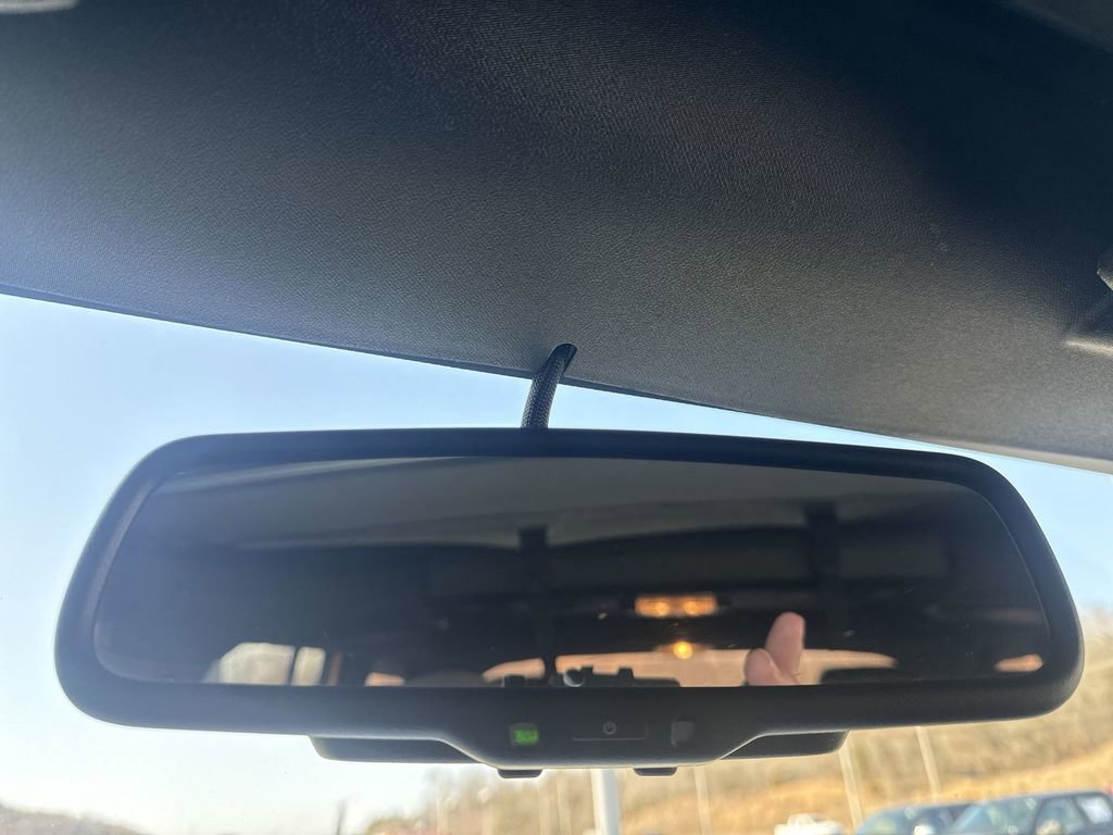 Used 2015 Jeep Wrangler Unlimited Sahara image 28