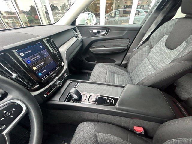 Certified 2023 Volvo XC60 B5 Core AWD/4WD image 20