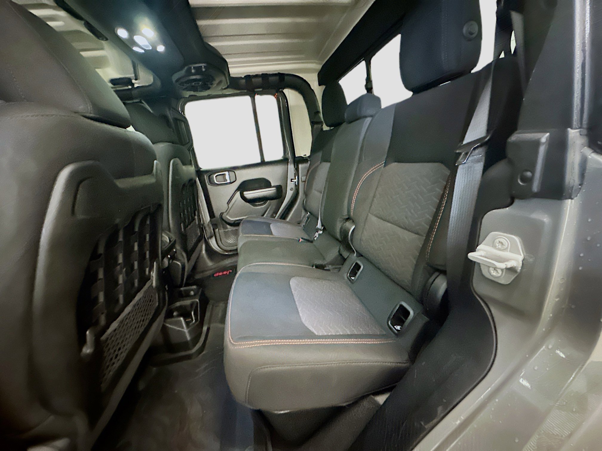 Used 2021 Jeep Gladiator Mojave w/ Cold Weather Group image 28