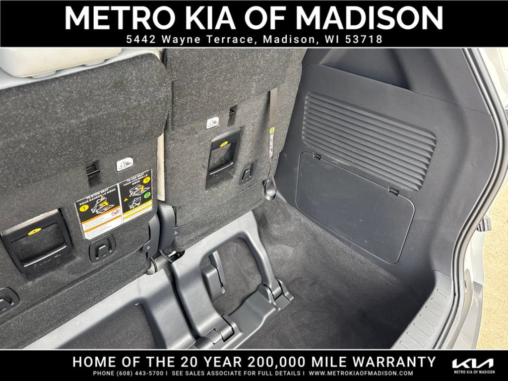 Used 2025 Toyota Sienna XLE AWD/4WD image 44