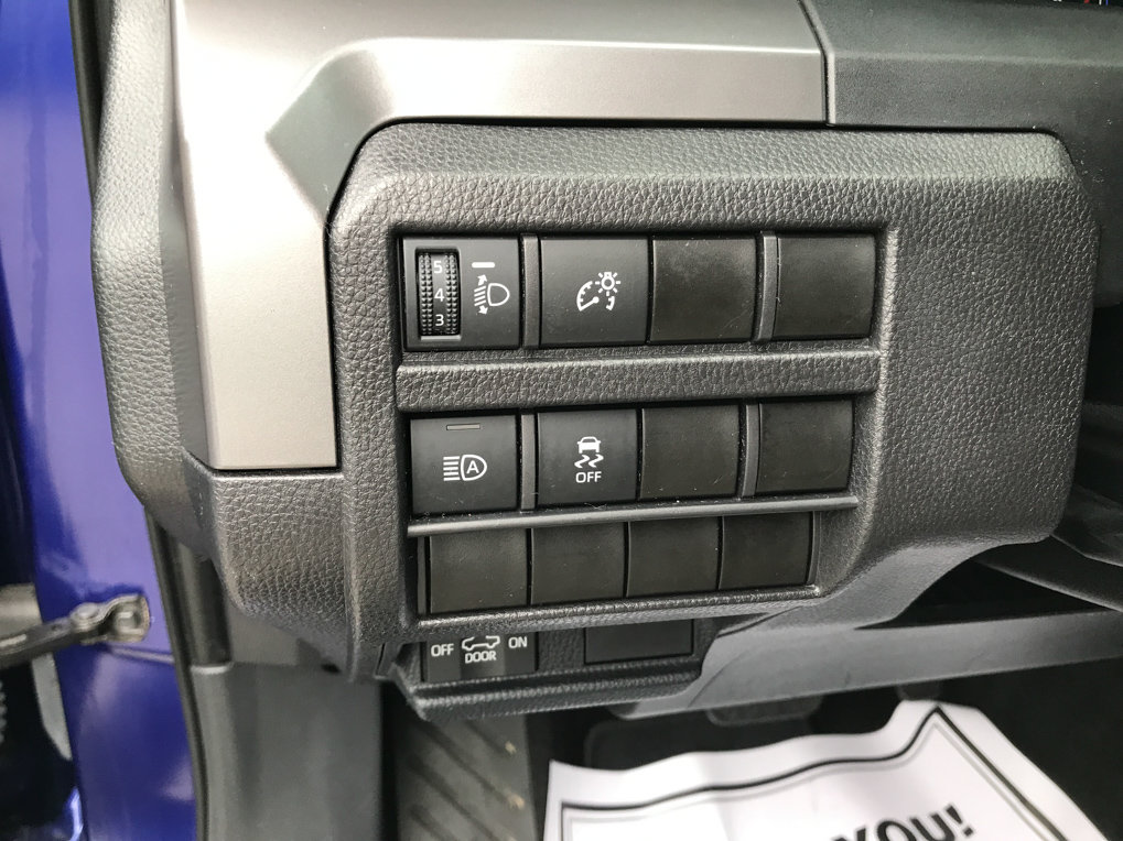 Used 2024 Toyota Tacoma TRD Off-Road AWD/4WD image 14
