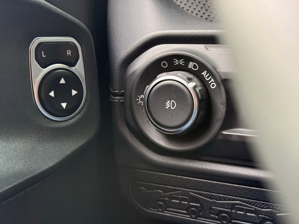 Used 2026 Jeep Wrangler Unlimited Rubicon image 20