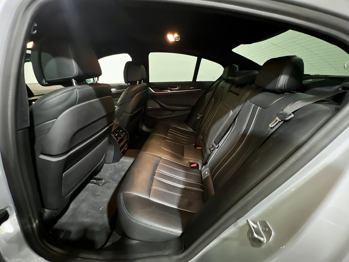 Used 2020 BMW 540i w/ Premium Package RWD image 19