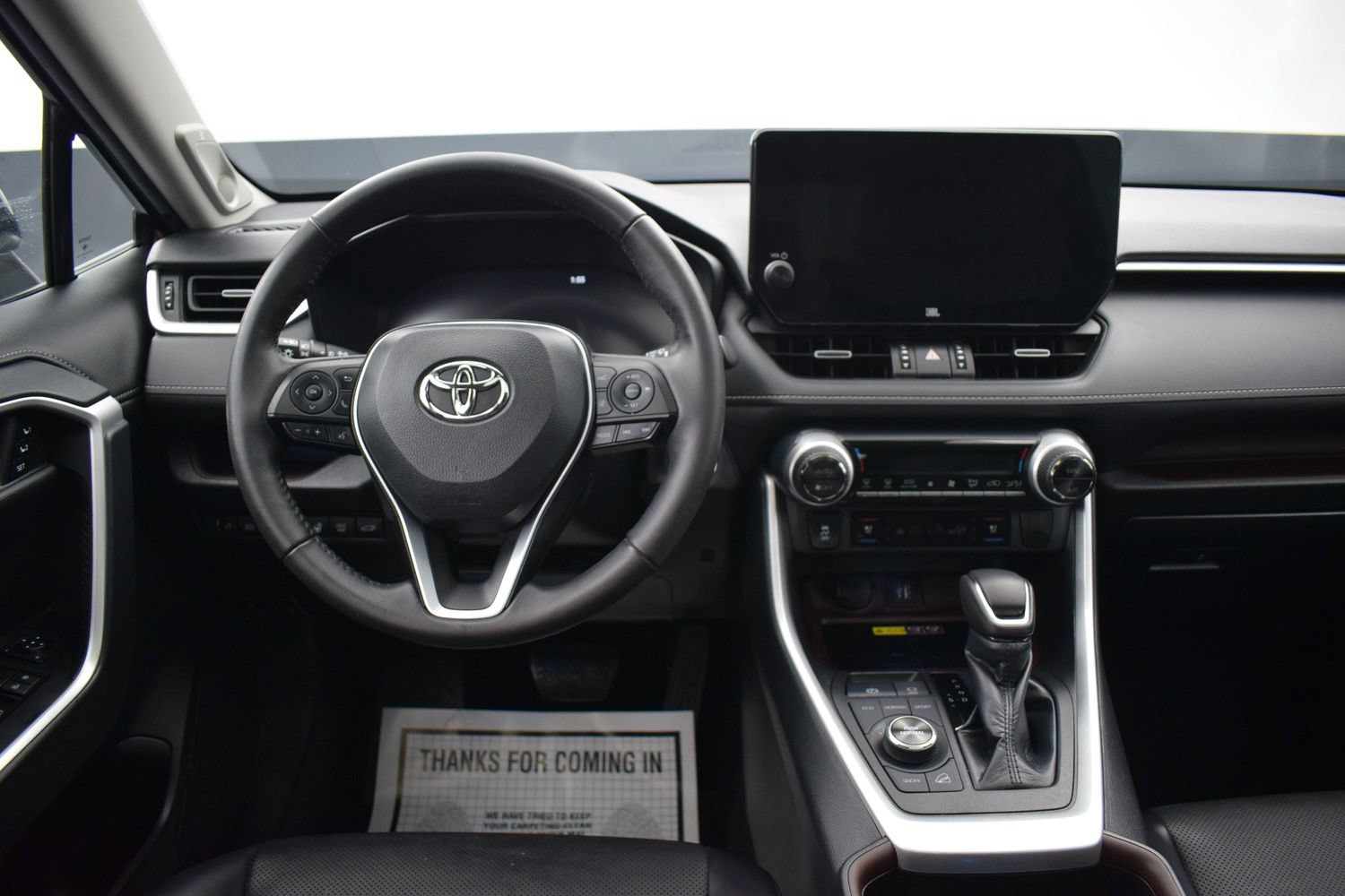 Used 2023 Toyota RAV4 Limited AWD/4WD image 18
