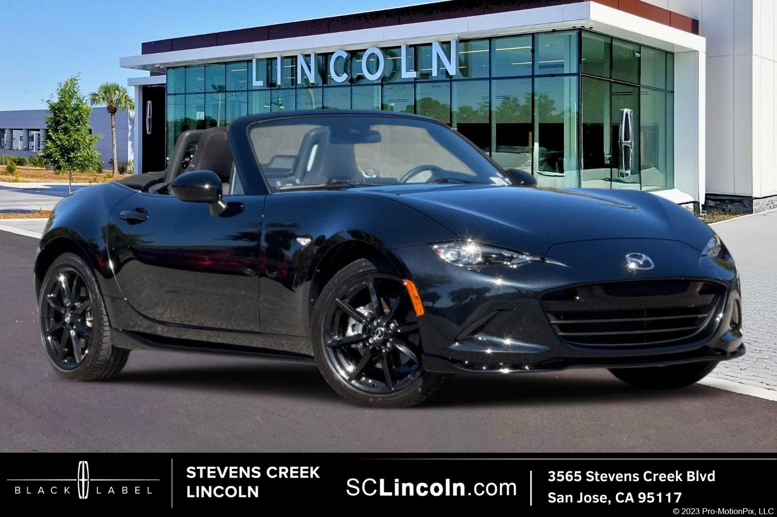 Used 2021 MAZDA MX-5 Miata Club w/ Appearance Package RWD image 1