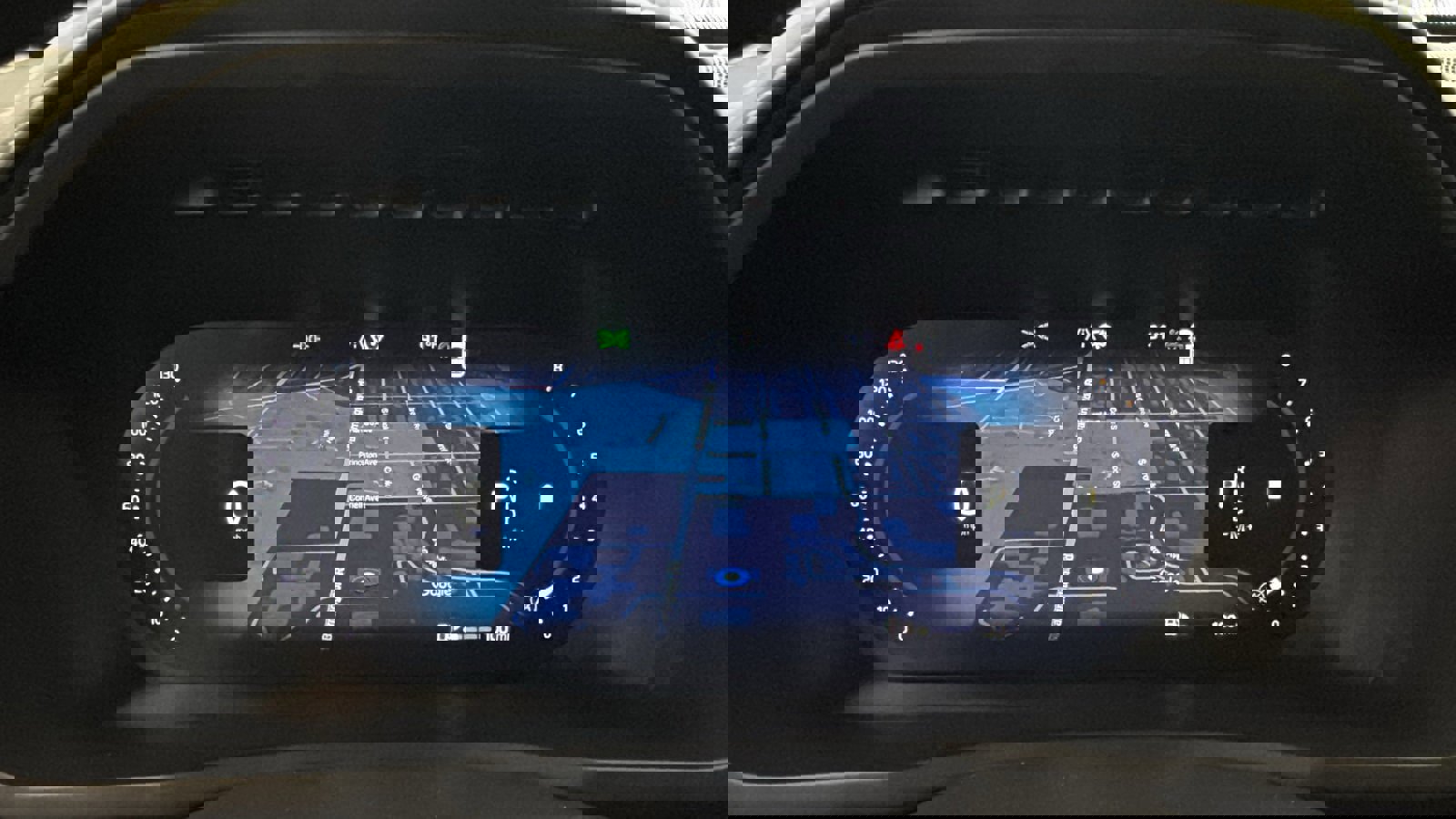 New 2026 Volvo XC90 B6 Plus w/ Protection Package Premier image 15