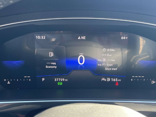 Certified 2023 Volkswagen Tiguan SE R-Line FWD image 20