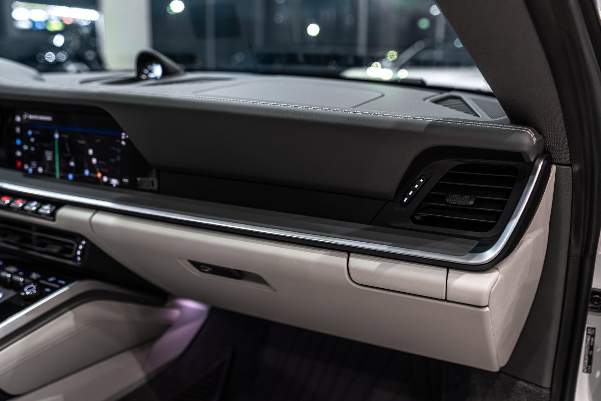 Used 2024 Porsche 911 Carrera 4 GTS image 28