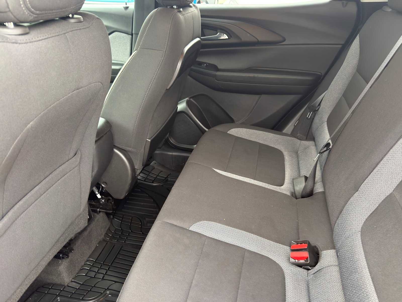 Used 2022 Chevrolet TrailBlazer LT w/ Convenience Package FWD image 25
